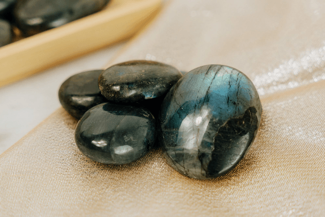 Pierre roulée Labradorite - Protection et intuition, Pierre des thérapeutes